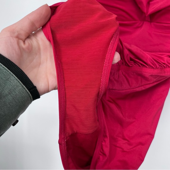 Bond-Eye Ruched One Piece Swimsuit - Picture 4 of 8